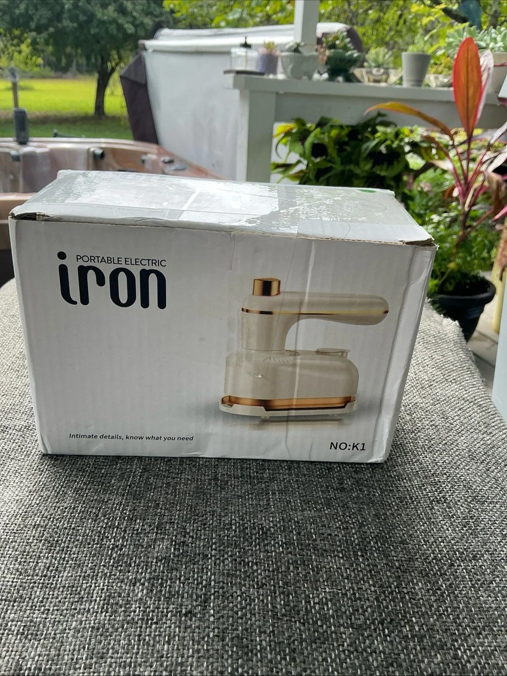 IRO Portable Electric Iron K1 in Cream with Gold Trim